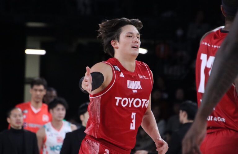 LINE_ALBUM_20260104 アルバルク東京 テーブス海選手_260106_4