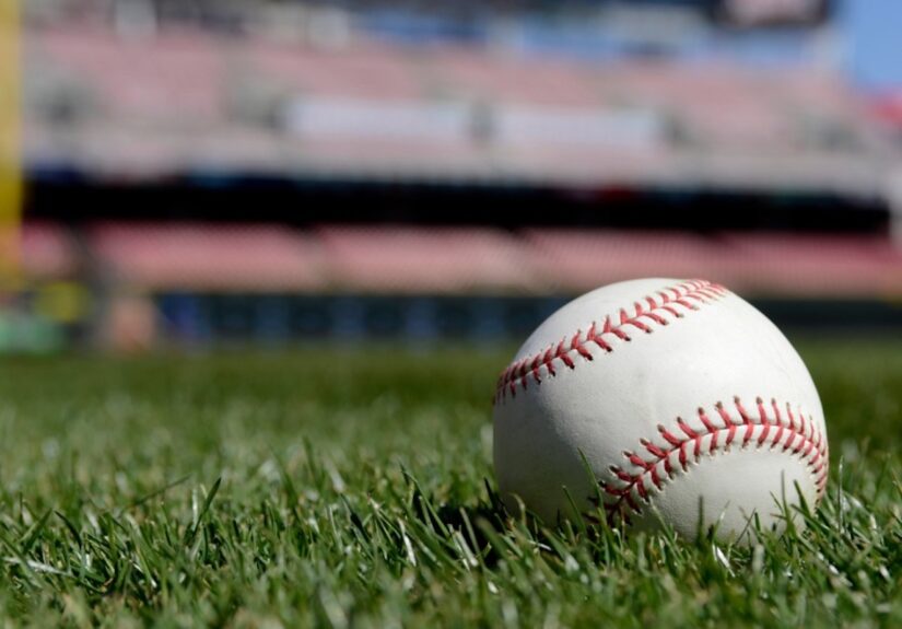 20241010野球ボール04